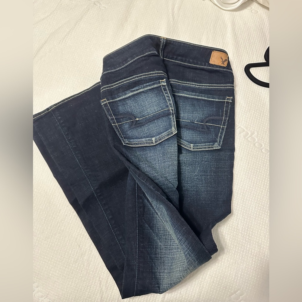 American Eagle artist Jean